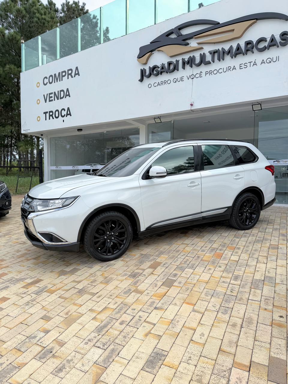 MITSUBISHI OUTLANDER 2.0 AT 2016